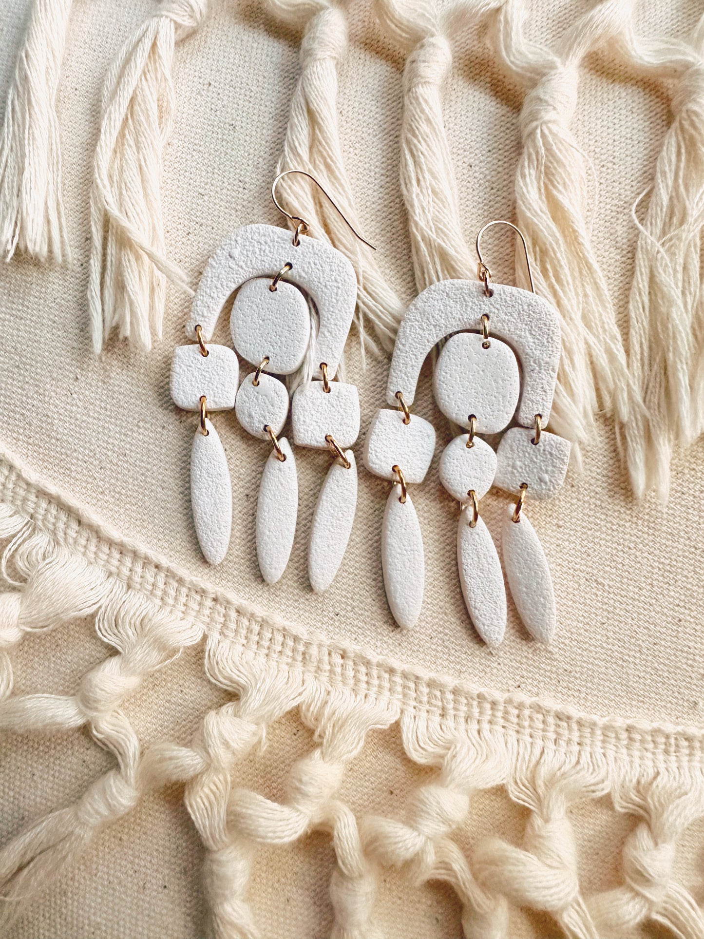 FINOLA in IVORY