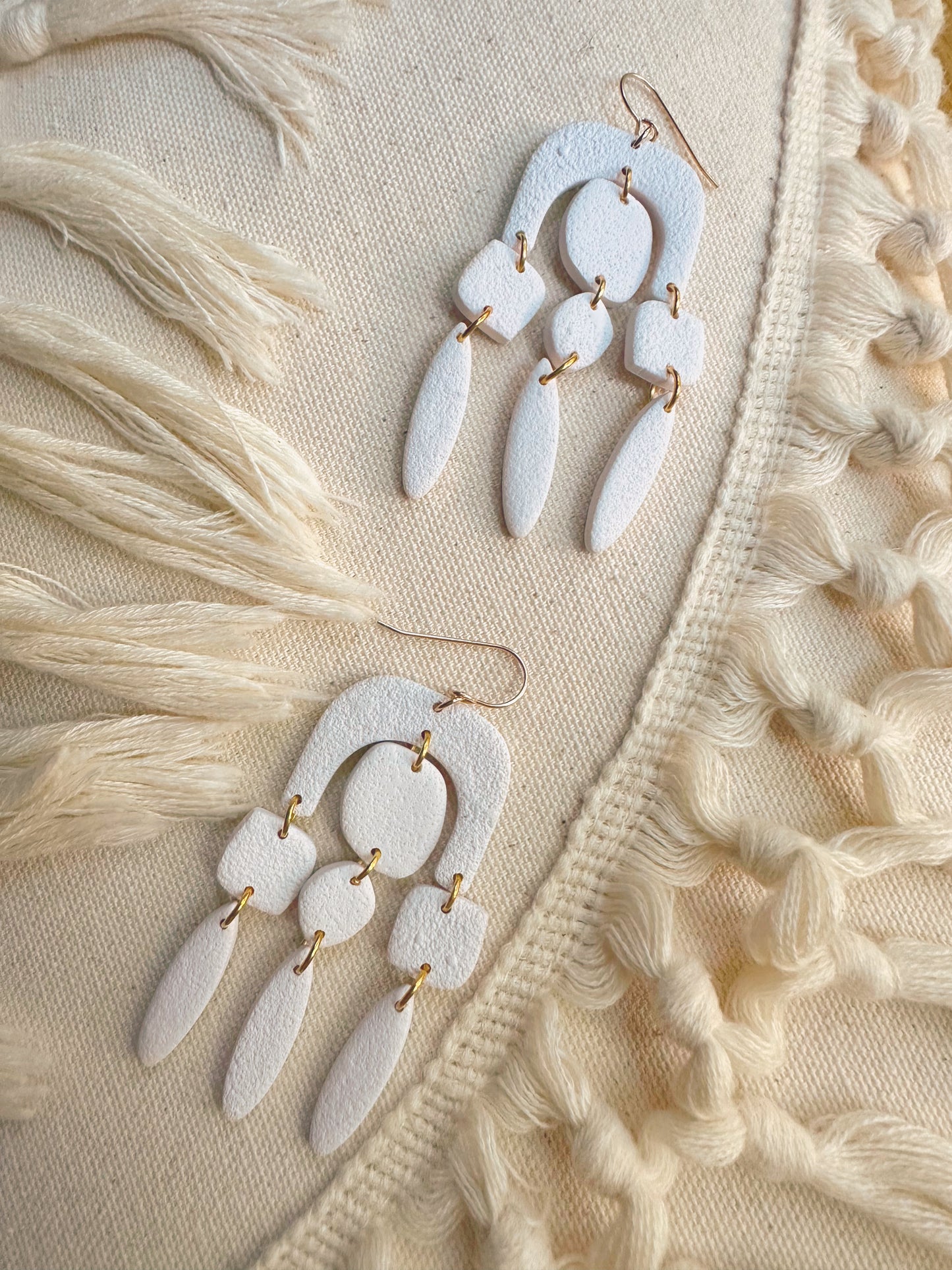 FINOLA in IVORY